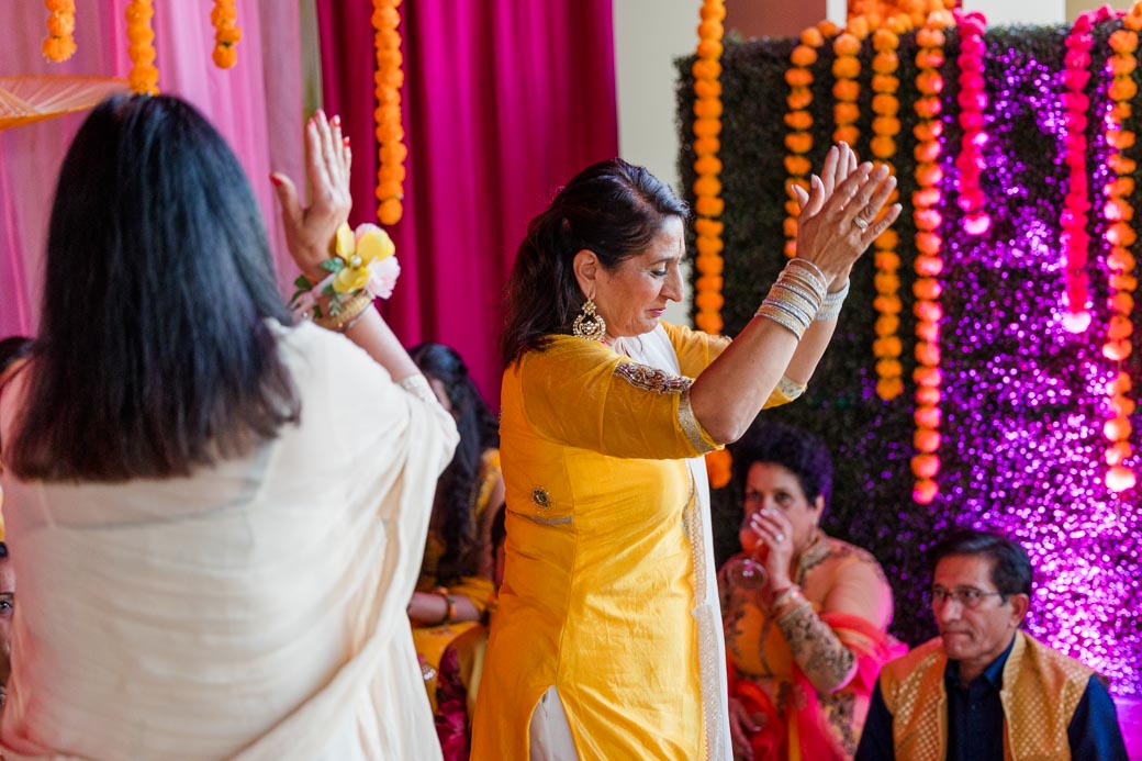 Mehndi Indian wedding photographer