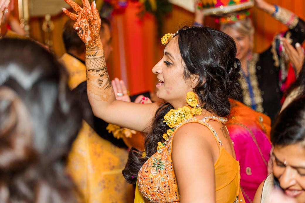 Mehndi Indian wedding photographer